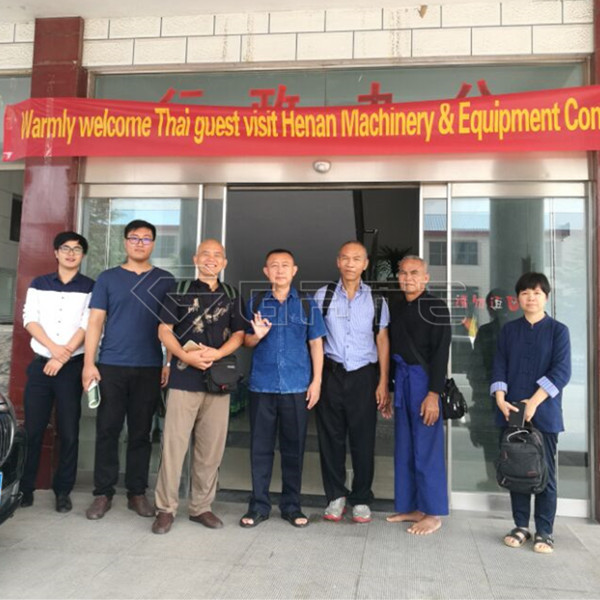 Warmly welcome Thailand customers to visit GATE organic fertilizer machine factory Manfacturer