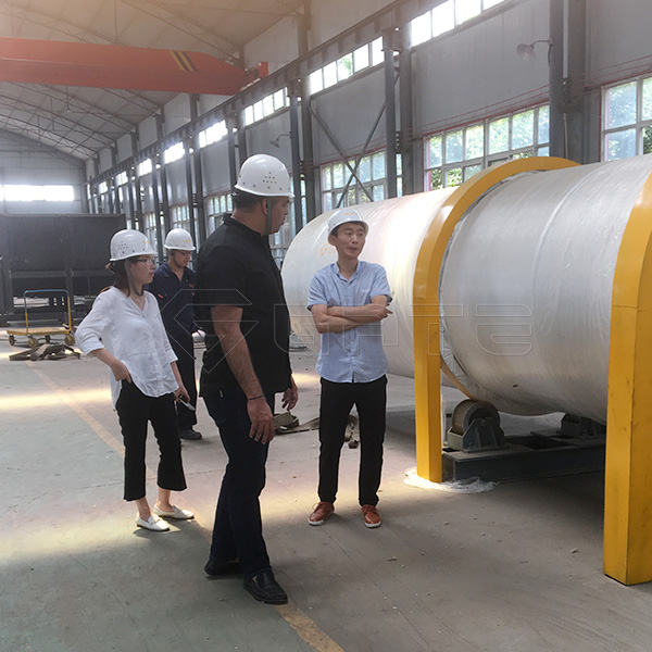 Welcome Australian clients to visit GATE organic fertilizer machine plant Manfacturer