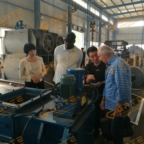 Warmly welcome Thailand customers to visit GATE organic fertilizer machine factory Manfacturer