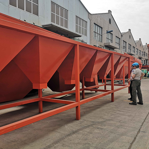 Welcome Australian clients to visit GATE organic fertilizer machine plant Manfacturer