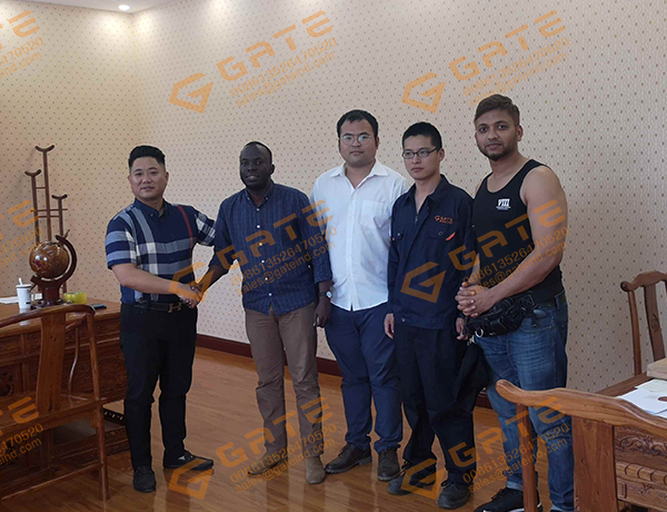 Welcome Nepal customers come to visit Gate factory