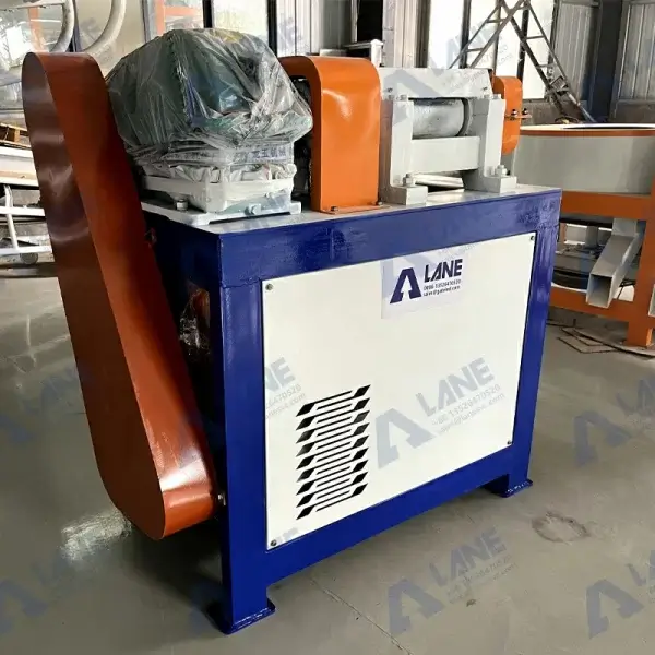 How to adjust the alignment of the double roller granulator for fertilizer?